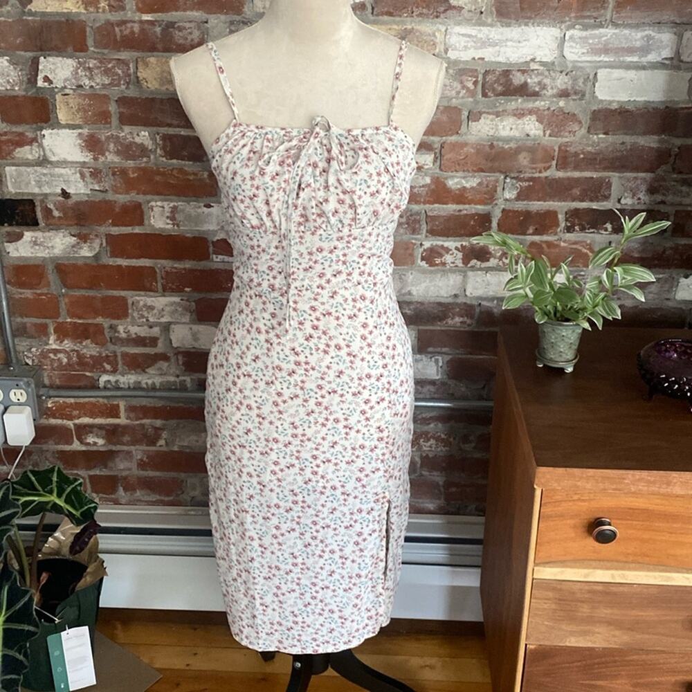 White with Pink Flower Romantic Knee Length Dress Size XS 2